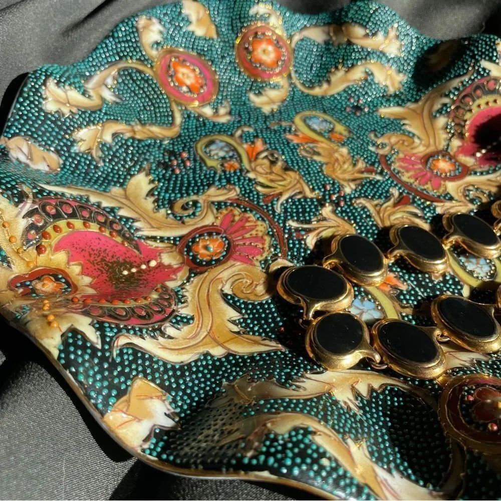 ♥️ Vintage Chinese Cloisonné Ruffled Plate/Catch all dish 10.5”
